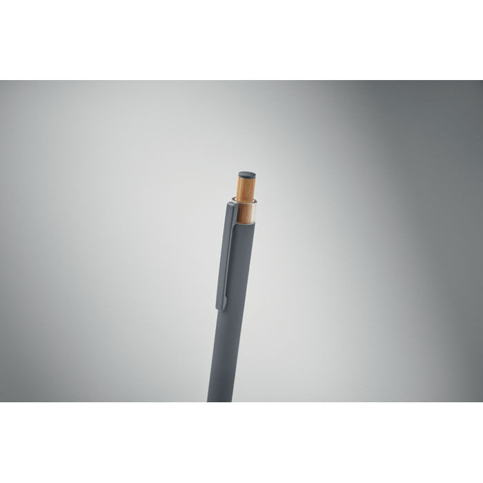 Pix din aluminiu reciclat