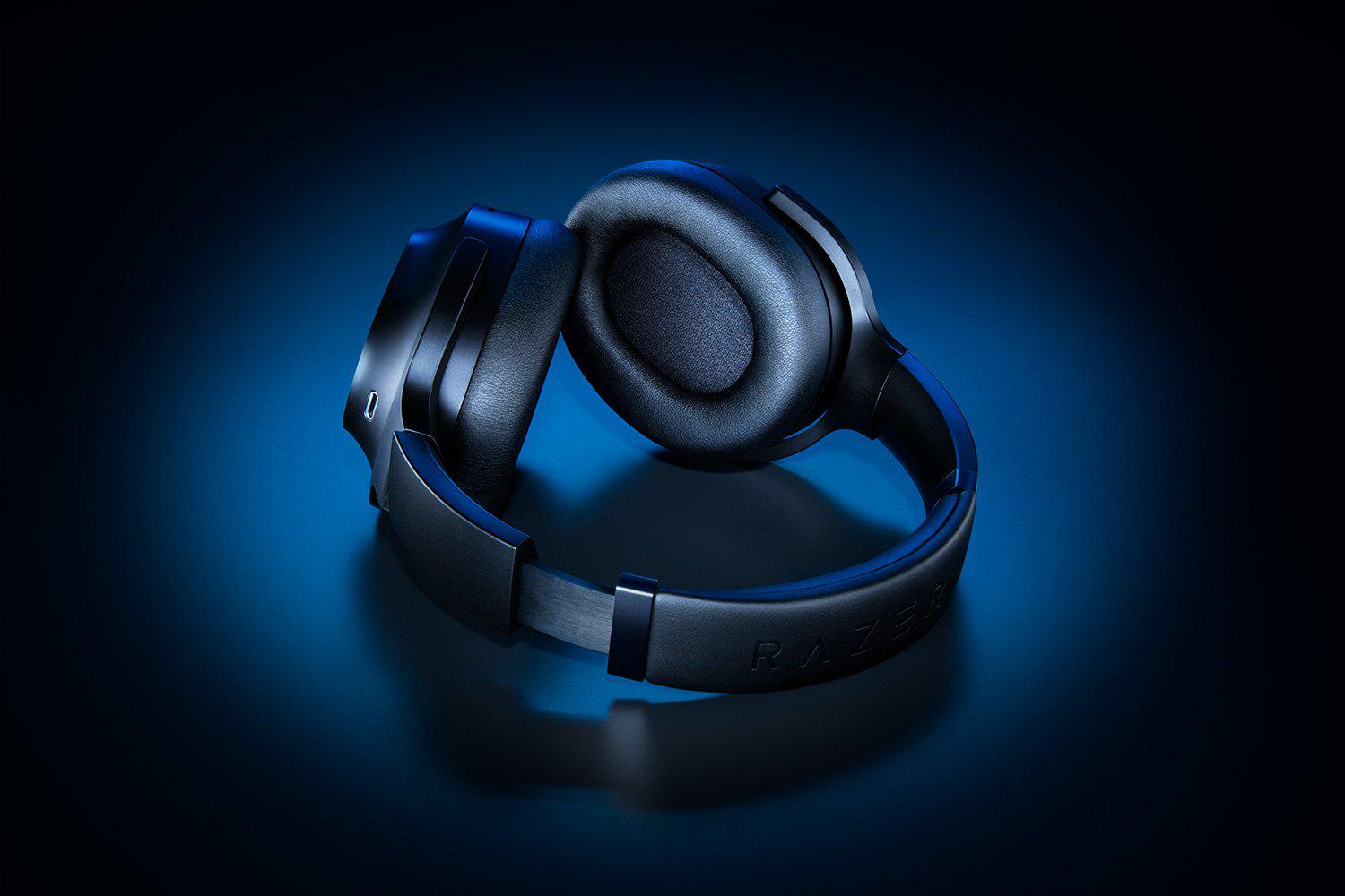 Casti cu micofon Razer Barracuda PRO