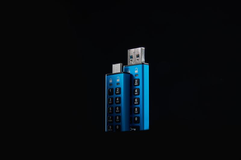 KS USB 32GB Ironkey Keypad 200